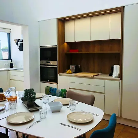 Casa Piscis 아데제